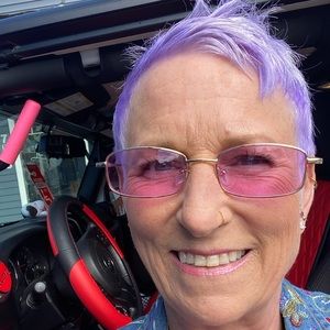 Meet your Posher, Mindi